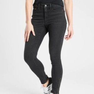 Athleta Scultek ultra skinny zip jeans in carbon wash size 4